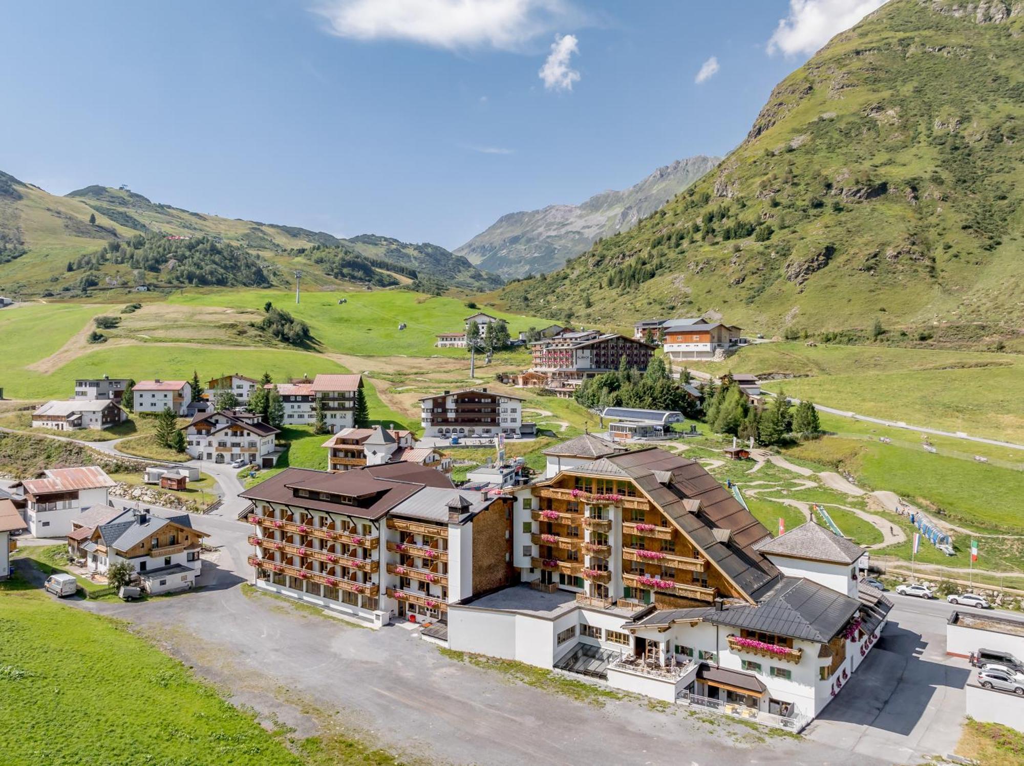 Alpenromantik-Hotel Wirlerhof Galtür Exterior foto